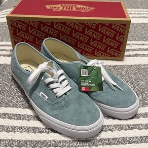 VANS // PIG SUEDE GRAY MIST AUTHENTIC NWT